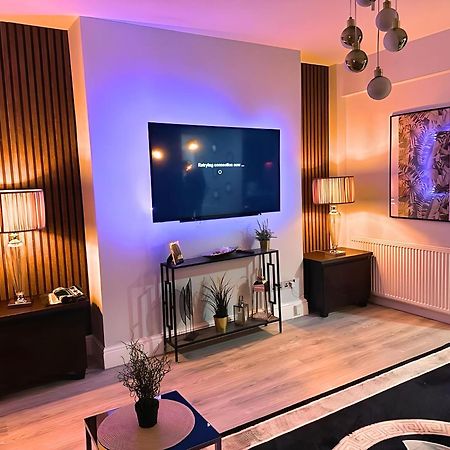 *Luxury 9Ine Lush Jacuzzi Apartment & Balcony* Birmingham Exteriér fotografie