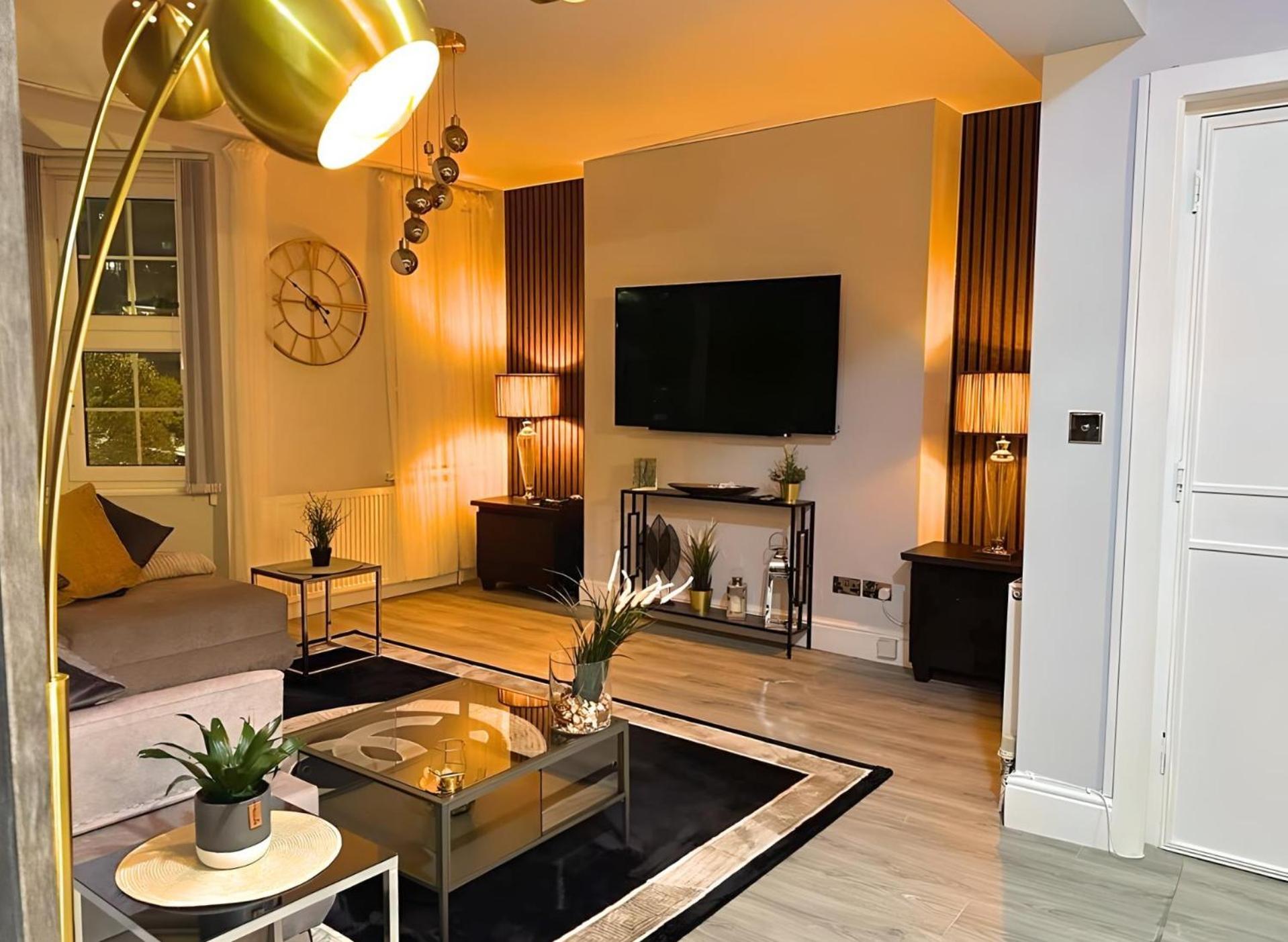 *Luxury 9Ine Lush Jacuzzi Apartment & Balcony* Birmingham Exteriér fotografie