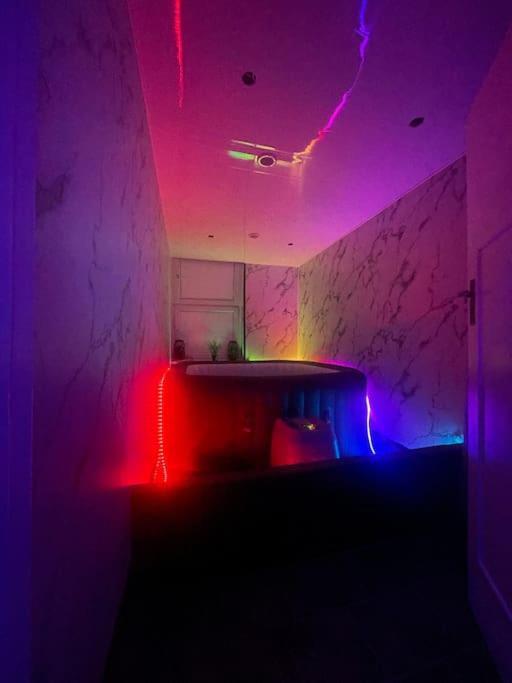 *Luxury 9Ine Lush Jacuzzi Apartment & Balcony* Birmingham Exteriér fotografie