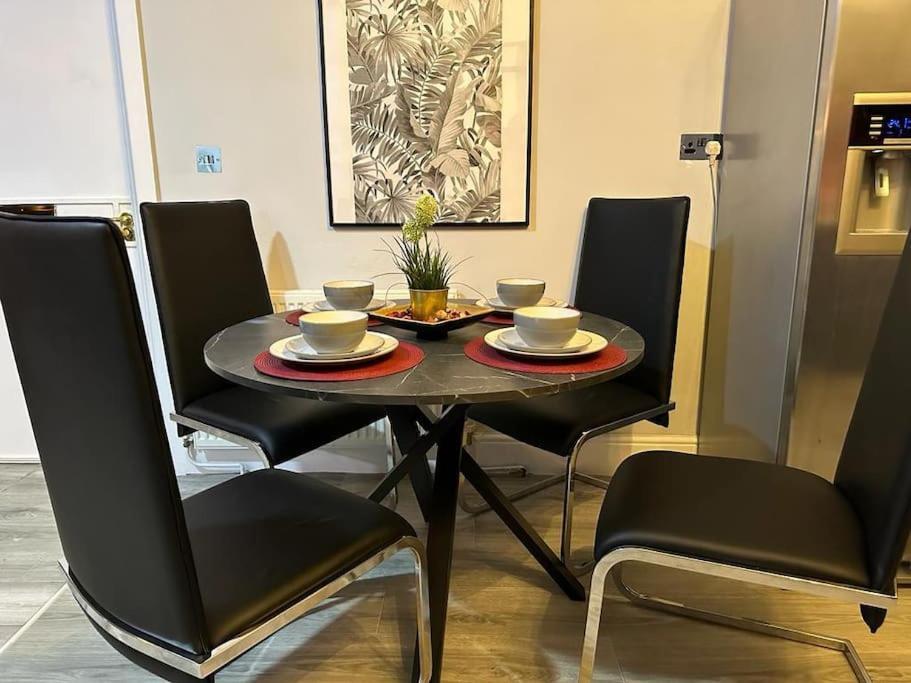*Luxury 9Ine Lush Jacuzzi Apartment & Balcony* Birmingham Exteriér fotografie
